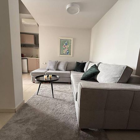 Stylish Studio Apartment - 8F House Kalamáta Eksteriør bilde